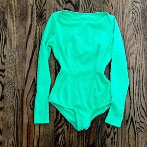 Seea long sleeve one piece swim suit sz S in lime green excellent condition